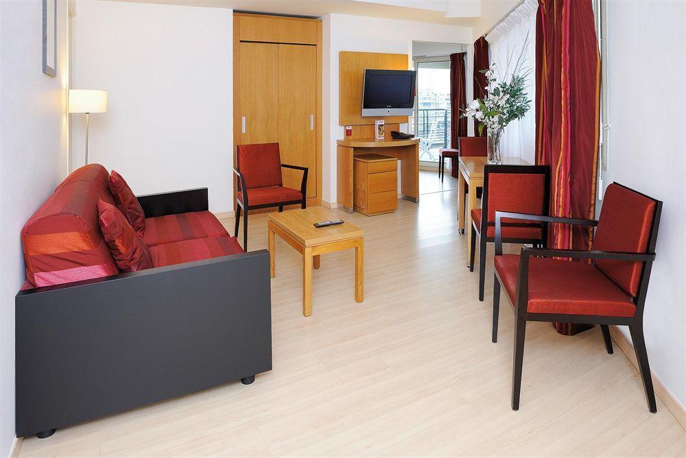 Residhome Courbevoie La Defense Rom bilde